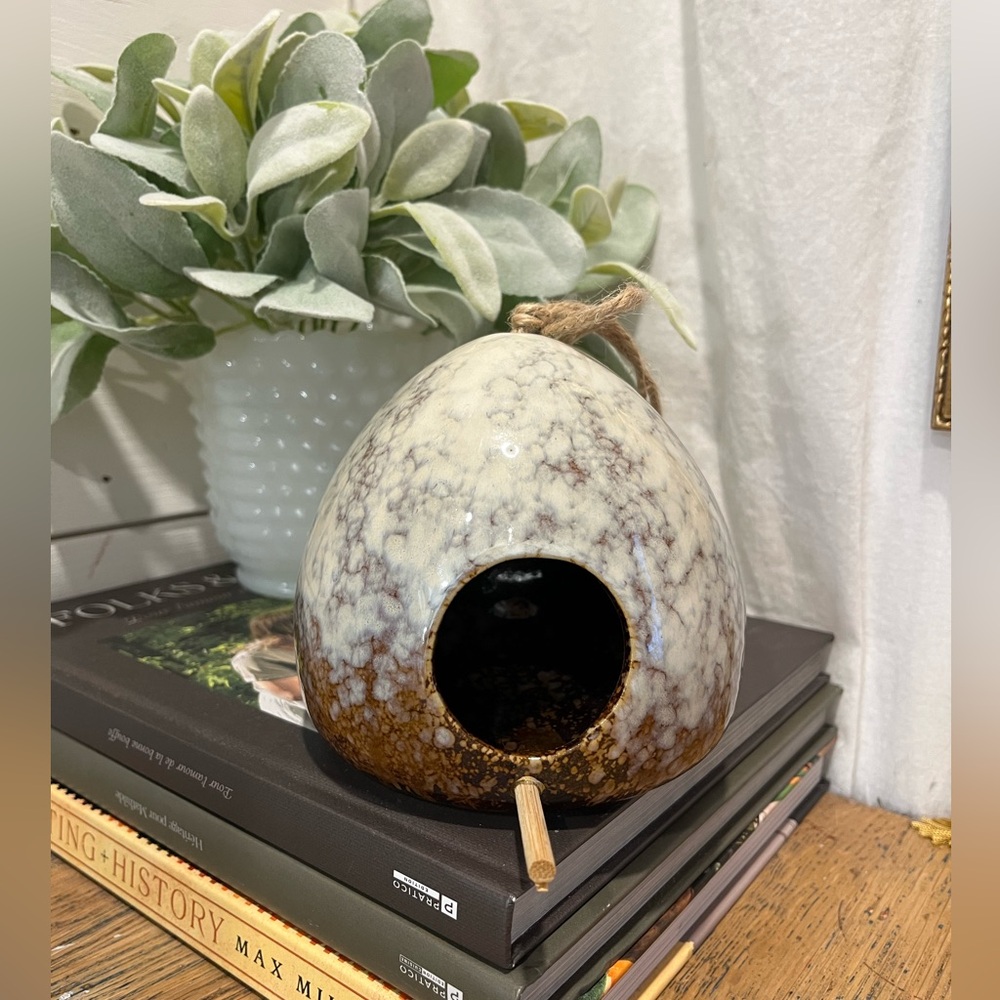Ceramic Speckled Hanging Birdhouse – Brown & Cream – Vintage